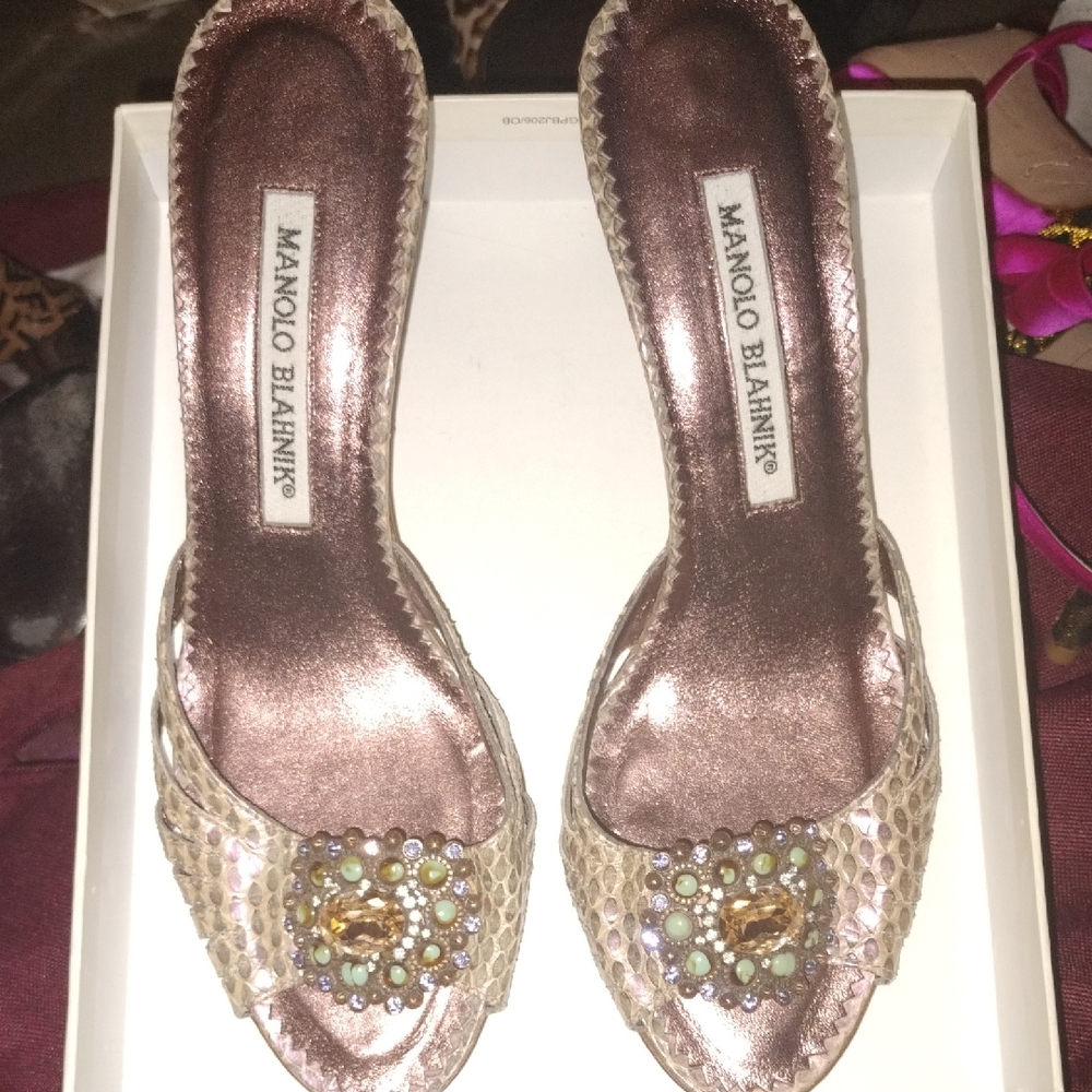 Manolo Blahnik Gold and Brown Embellished So 6